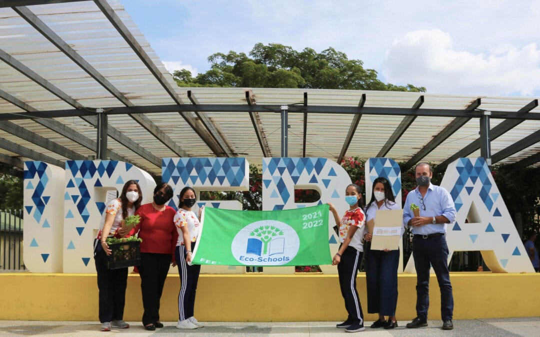 El Instituto Iberia recibe bandera verde del Instituto de Derecho Ambiental