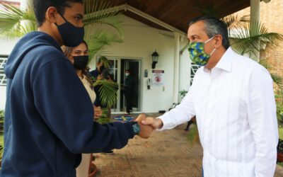 Instituto Iberia recibe al Ministro de Medioambiente